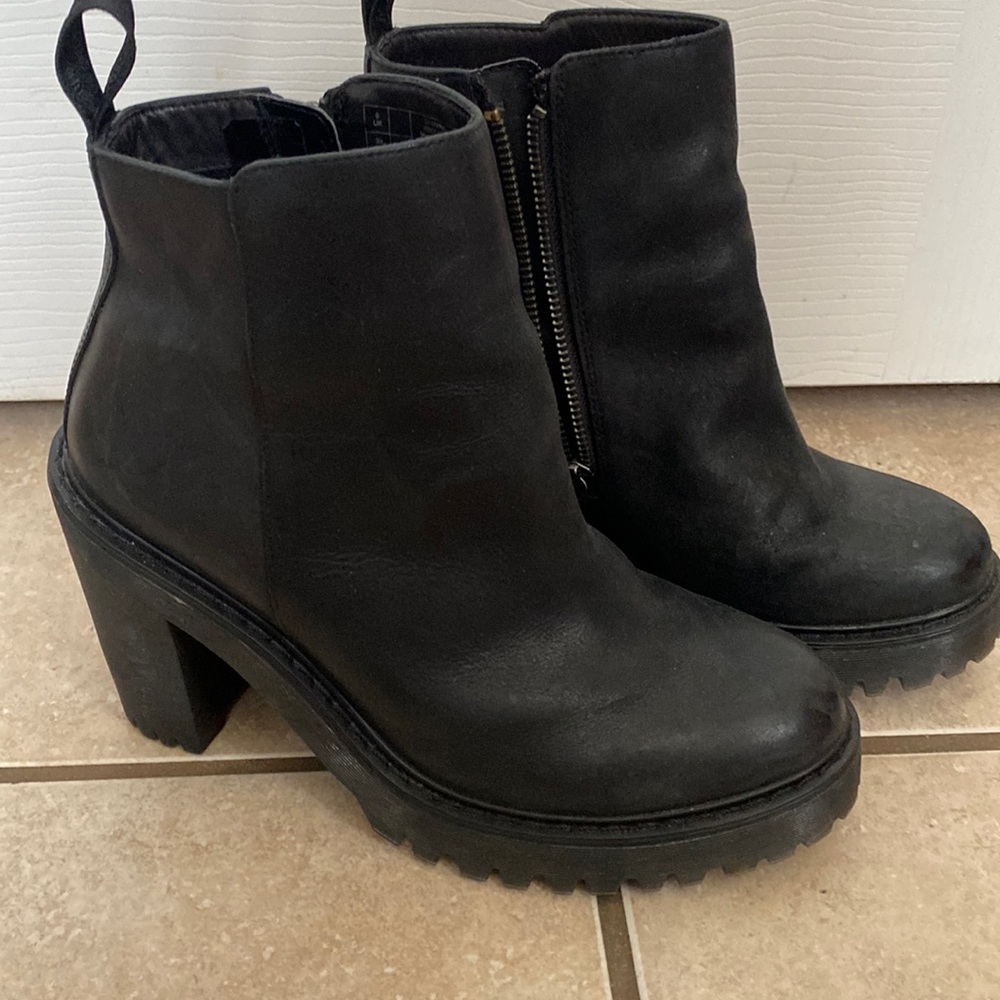 DR. Martens MAGDALENA
